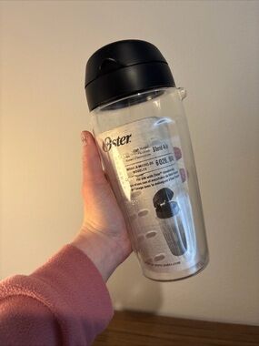 Oster Blend N Go Travel Blender 20 oz Shaker Mug 6026, 6848 NEW With Paper Work!